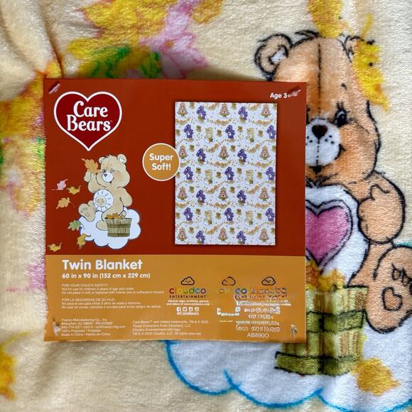 CARE BEARS XL TWIN HALLOWEEN FALL LEAVES THROW BLANKET 60x90 Yellow VTG Retro 🎃 - Picture 4 of 16